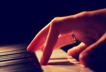 伊戈达罗:只要其他人充满活力就能减轻KD布克负担 他们也能受益.